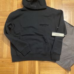 Essential Hoodie 