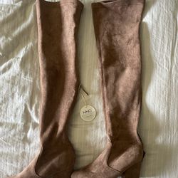 Women’s Size 10 Knee High Brown Boots