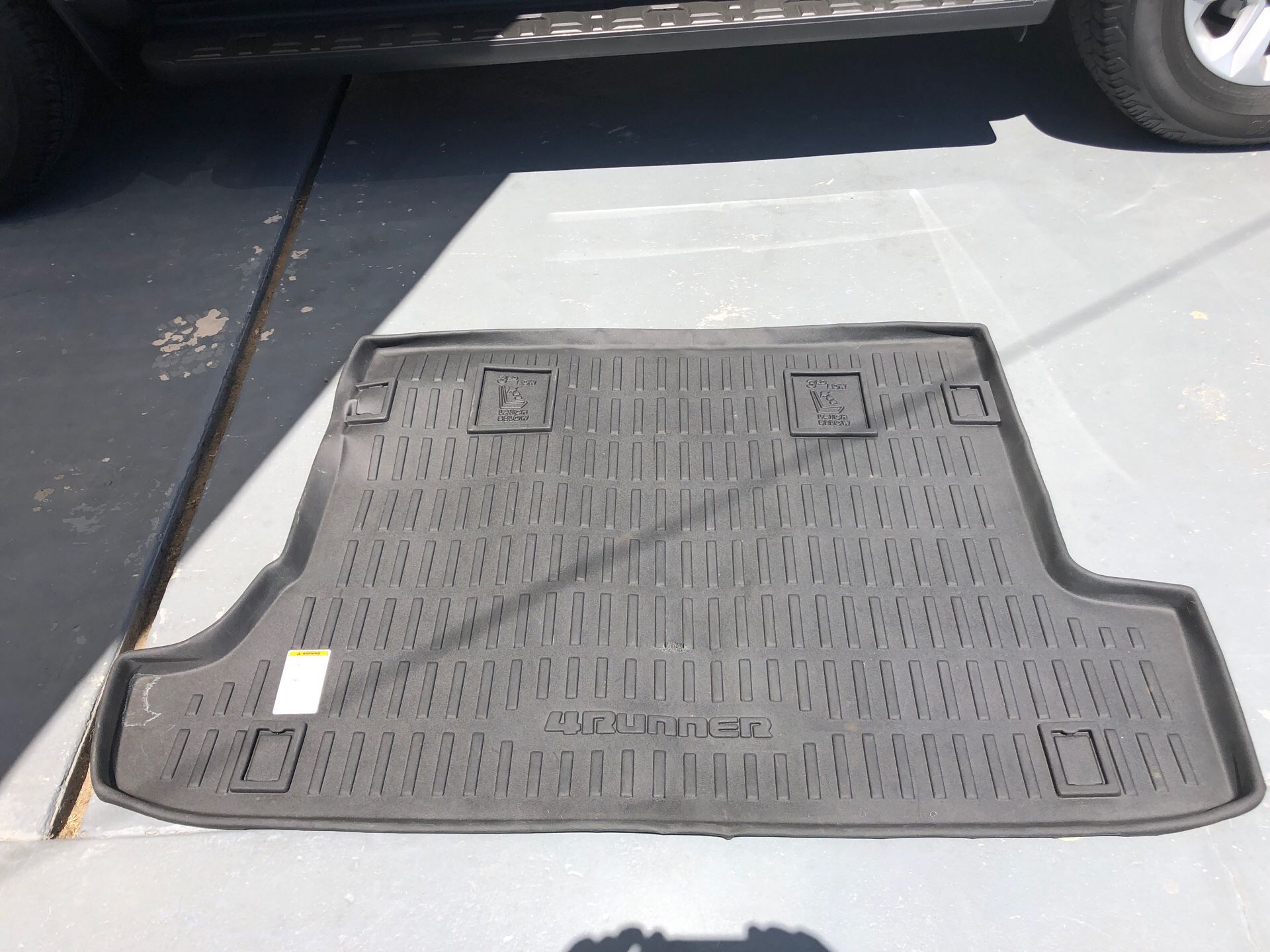 Toyota 4Runner cargo liner