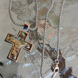 Sterling silver cross pendant
