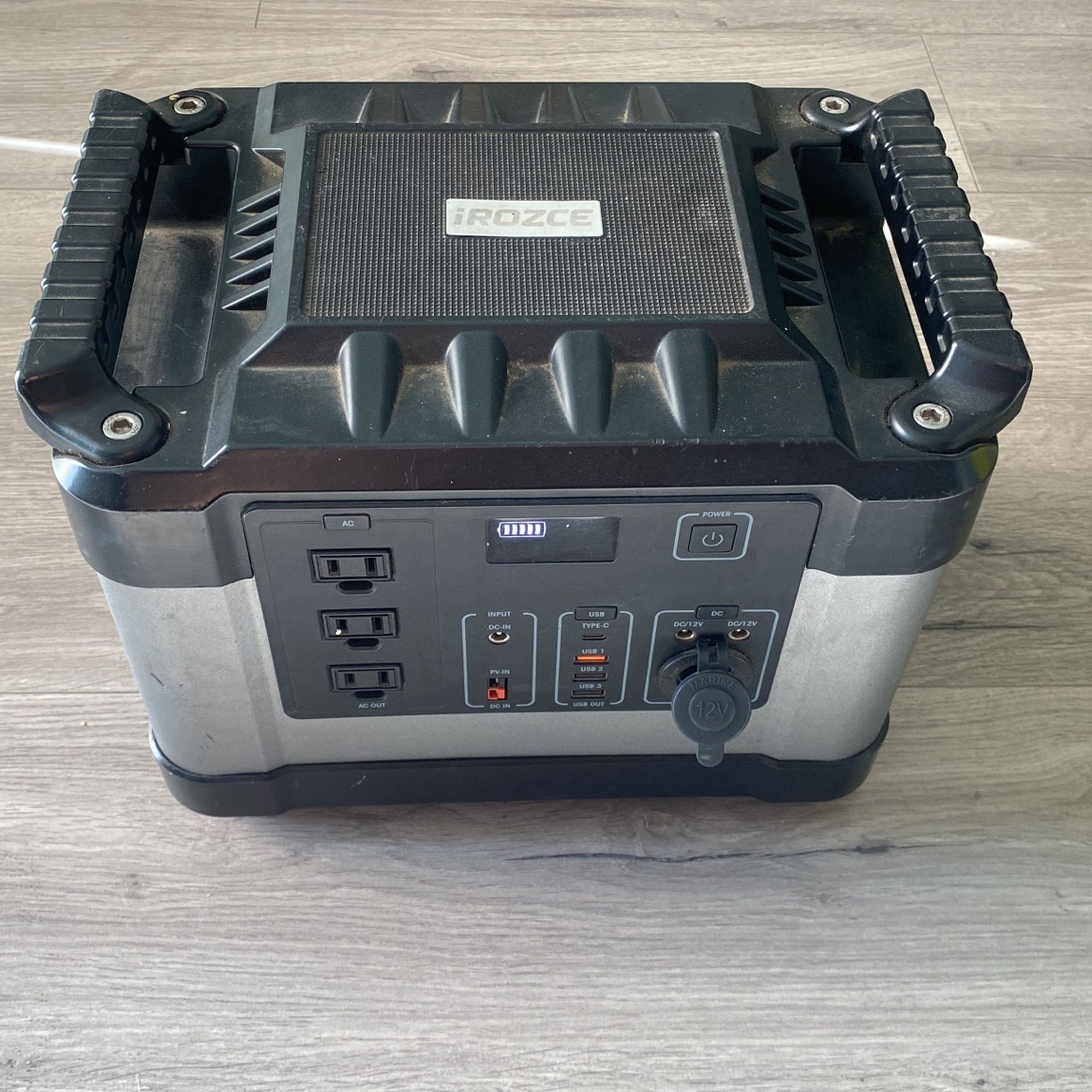 IROZCE SOLAR GENERATOR PORTABLE USB DC AC CAMPING BEACH CAR VANLIFE SOLAR PANEL GENERATOR