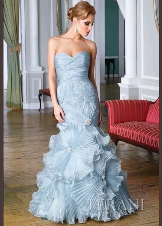 Terani Couture Prom or Bridesmaid Dress - Blue - Size 10 - Style E1370