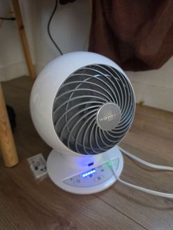 Desk fan