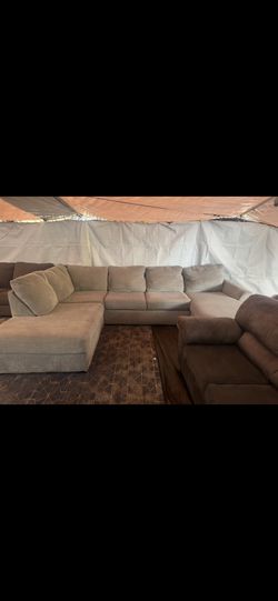 Grey Sectional Great Condition Clean We Sell All The Time Delivery $40 Local