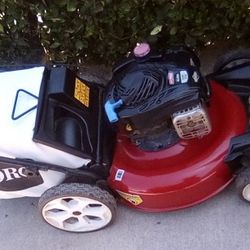 Toro Push Mower Craftsman Engine Perfectly Working Condition Tested Before Buy It 5.0.  200$$ Cash Only 