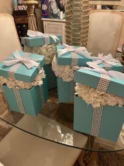 6 Centerpieces Tiffany Co. Themed 