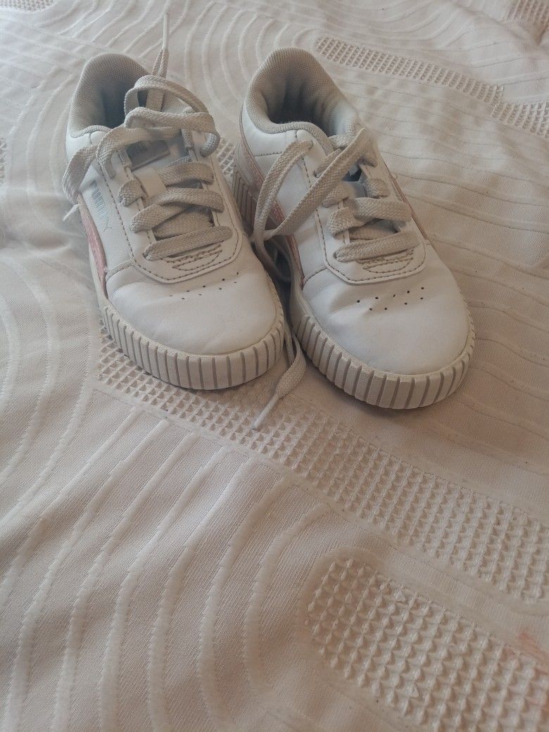 Girls Puma