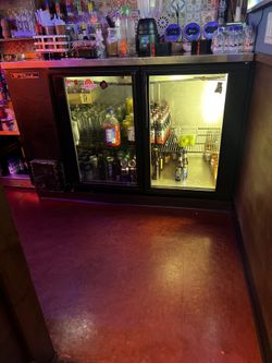 True Beverage Counter Refrigerator