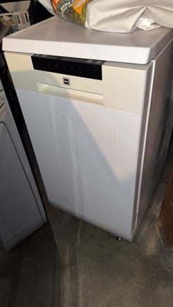 Portable dishwasher