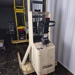 Crown Walk Behind Forklift