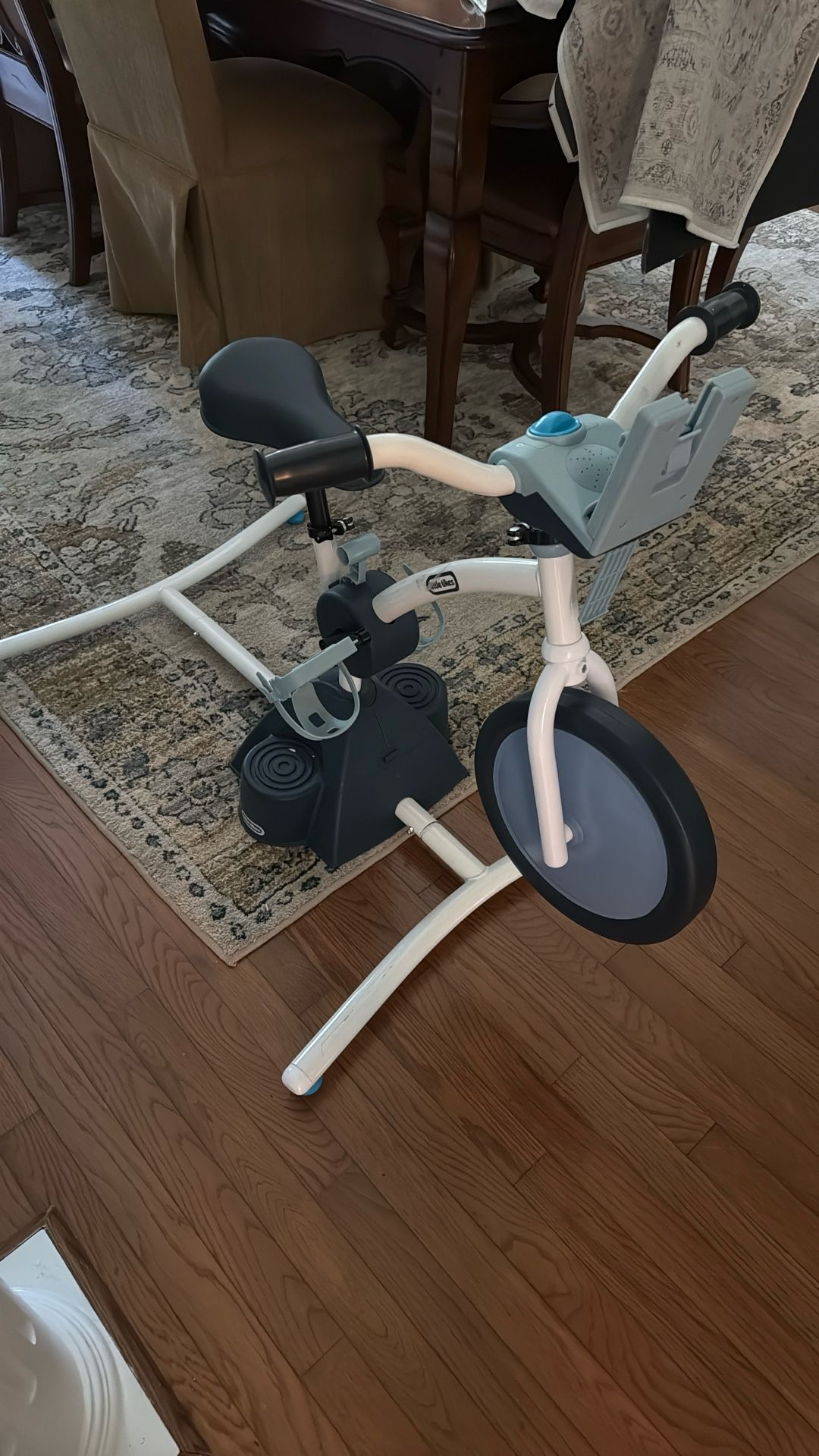 Little Tikes Pelican Explore And Fit Cycle