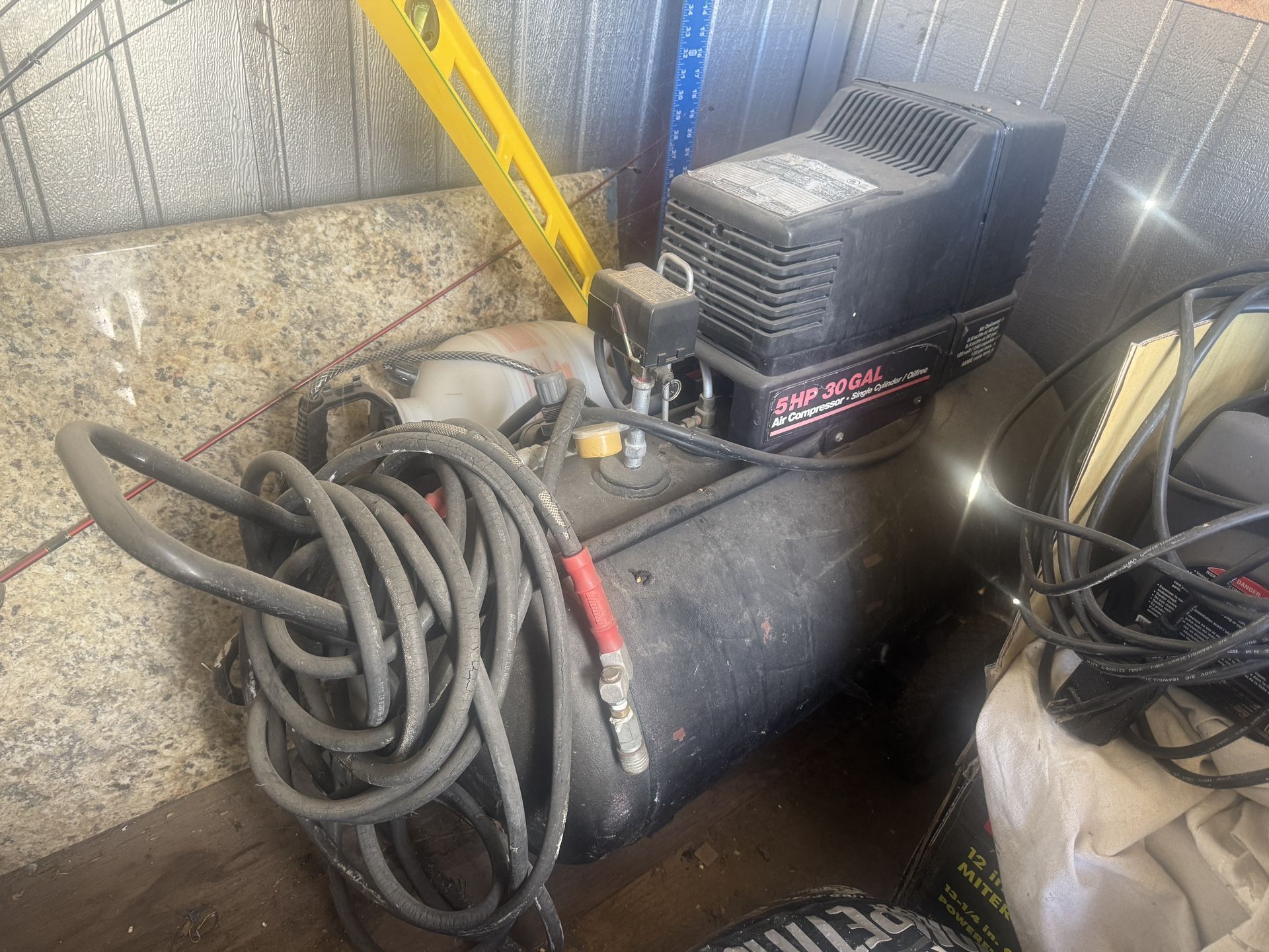 30 Gallon Air compressor