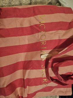 VICTORIA  SECRET 