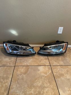 Volkswagen Jetta MK6 Halogen Headlamp Head light w/o DRL
