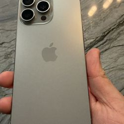 📱 iPhone 15 Pro Max 256GB – Factory Unlocked – Perfect 10/10 Condition