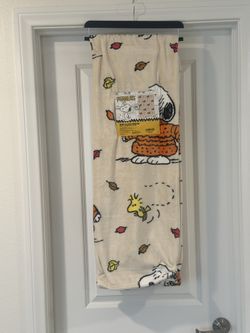 Peanuts snoopy Fall Blanket 