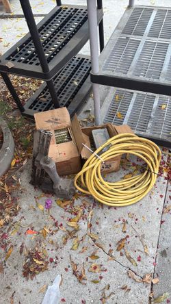 Nail gun