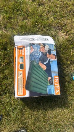 Full size green inflatablewith pump bed