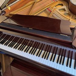 Beautiful 5’8” Mahogany Polish Grand Piano – Serial #GL8412  For sale is a George Steck Model GS-72 grand piano in elegant mahogany polish finish. Thi