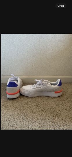 Adidas Shoes (Size 10)