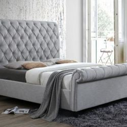 Kate Gray Upholstered Queen Sleigh Platform Bed

