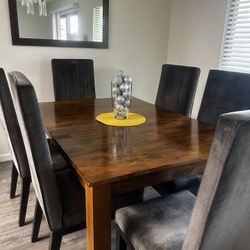 Real Wood Dining Table  And Chairs 