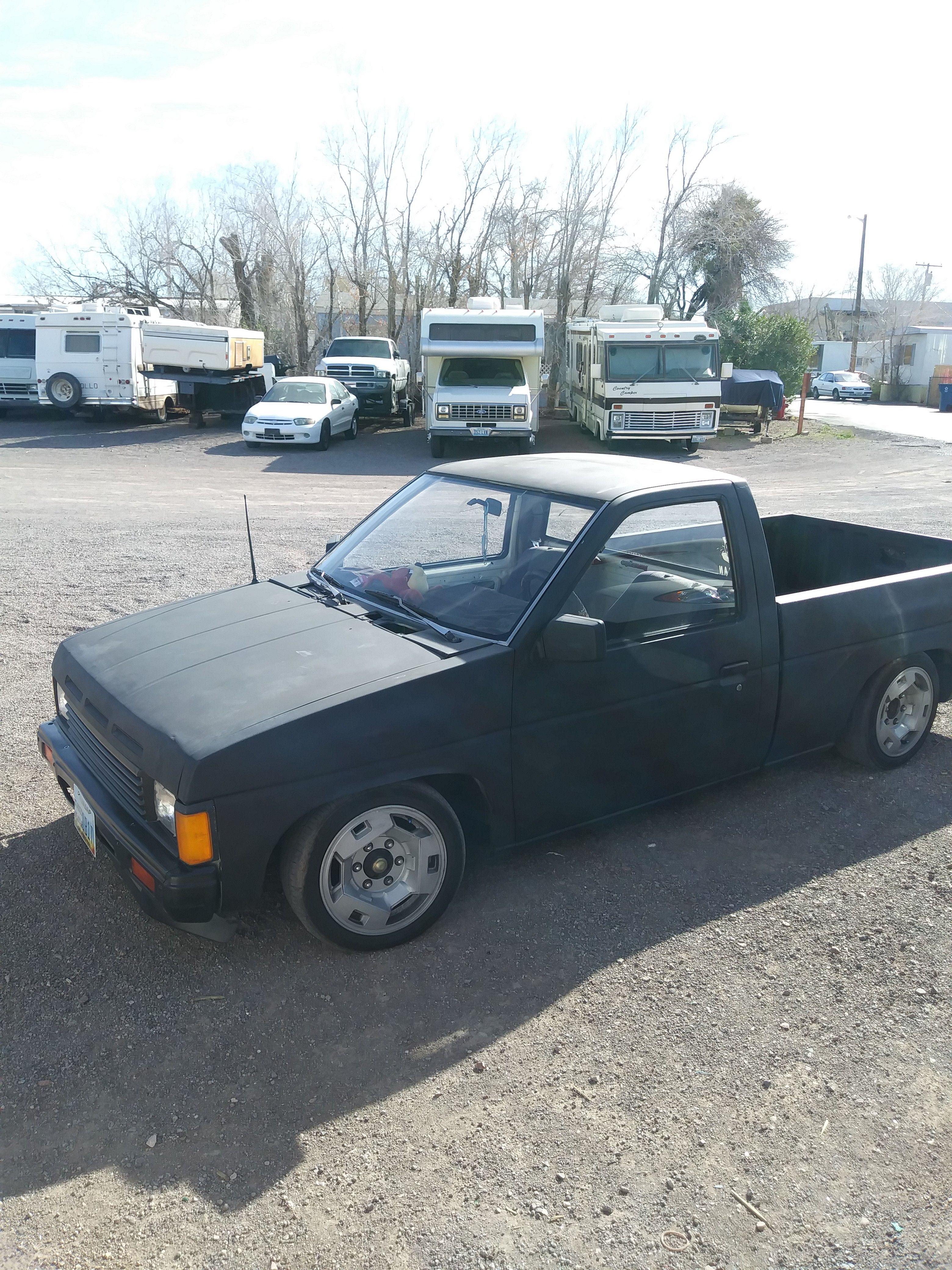 87 Nissan hardbody lowrider pu