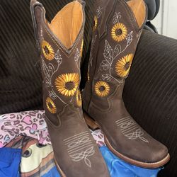 Women’s Boots 