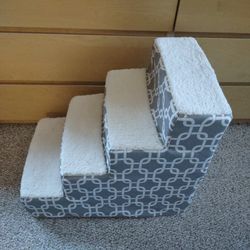 Steps For Pet Majestic Brand