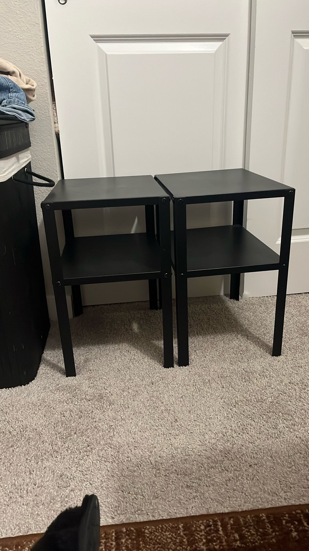 2 Night Stand Tables