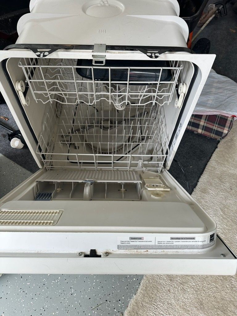 Whirlpool Dishwasher