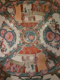 Chinese Rose Medallion Porcelain Bowl