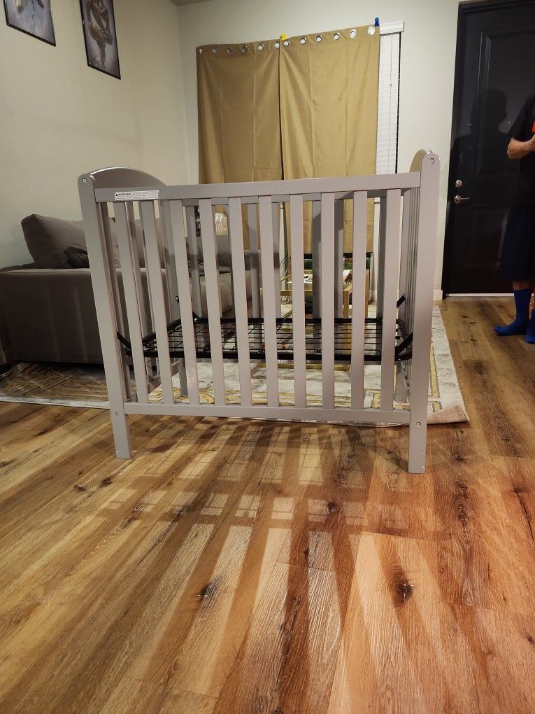 Baby Crib (grey) Wood Great Condition