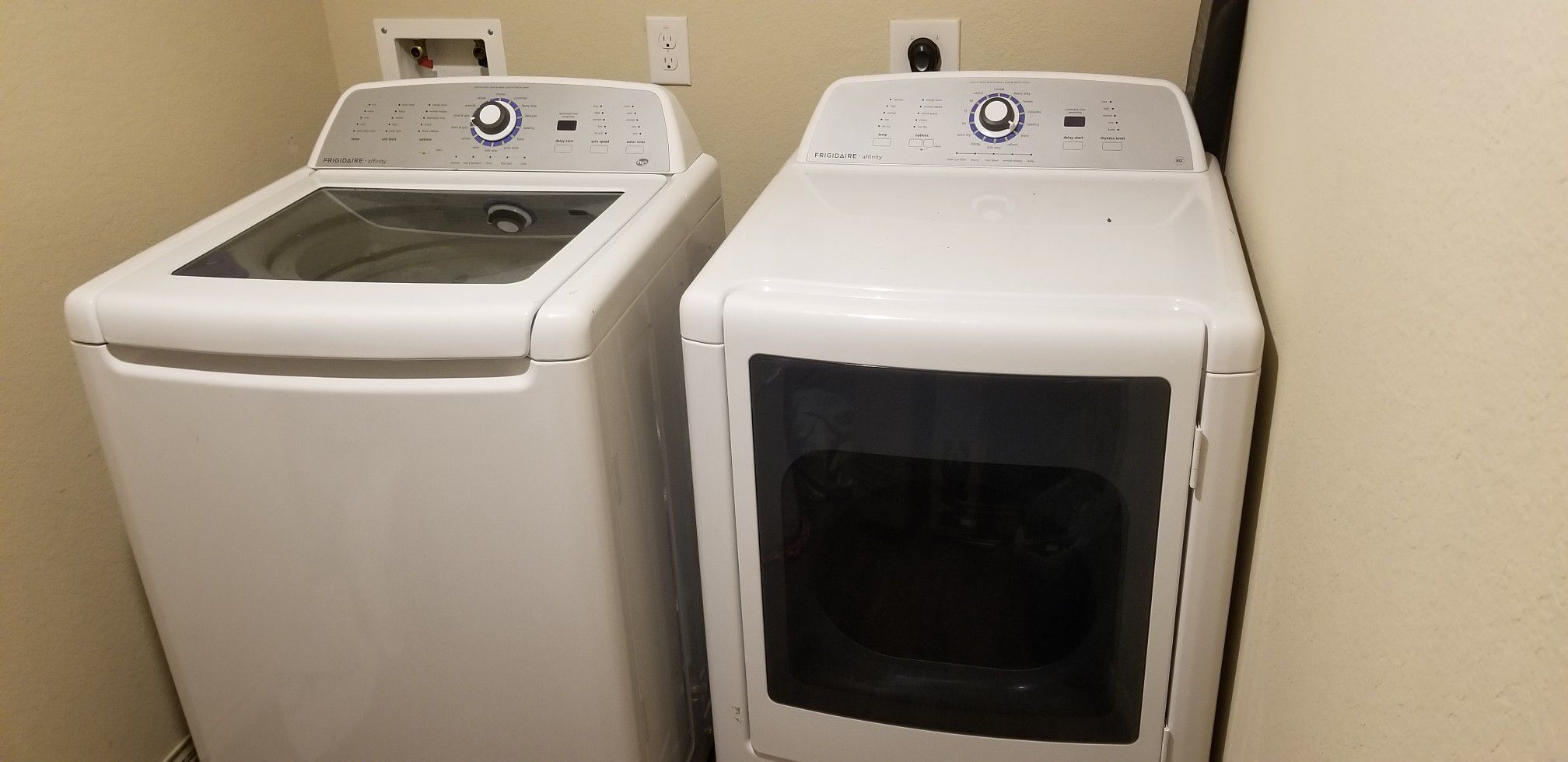 Electric Frigidaire washer and dryer