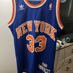 New York Knicks Hardwood Classic Swingman Jersey Size Small