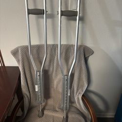 Crutches 
