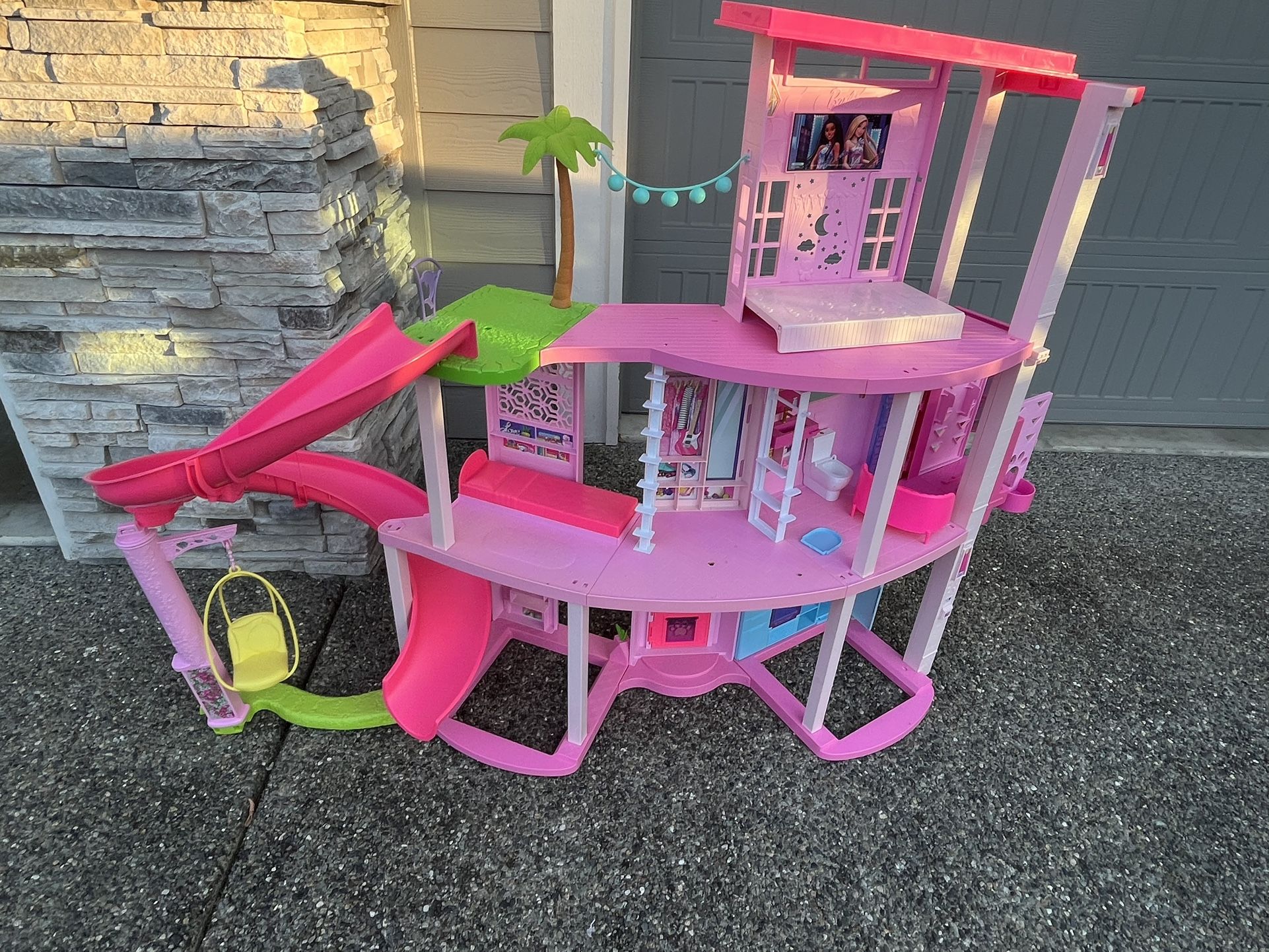 Very Lightly Used Barbie House