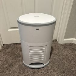 Dekor Diaper Pail 