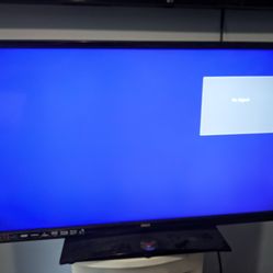 RCA 32 Inch HD  Disk Player Combo Tv