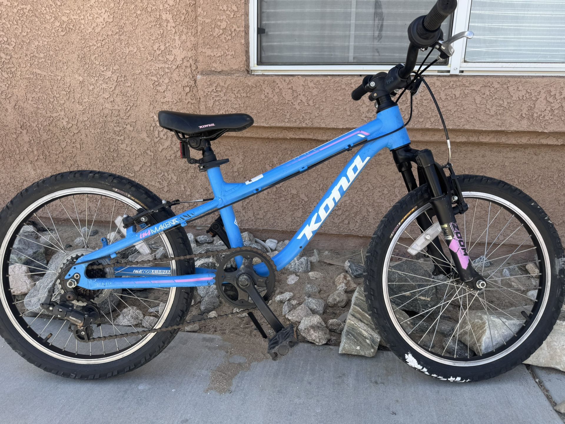 Kona Makena 20in Girls Mountain Bike