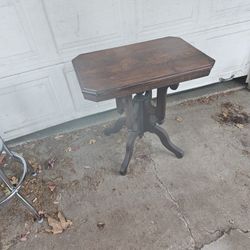 wood table
