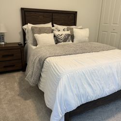 Full bed Set (real Wood) With Adjustable Mattress 