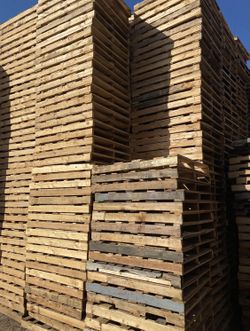 Wood Pallet 40x48 Regular 2 Way Entry Pallets 48x40
