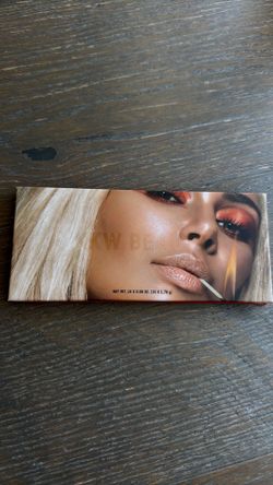 KKW beauty S000 fire palette