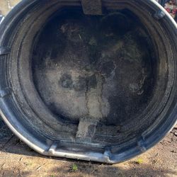 Water container 300gal rubbermaid