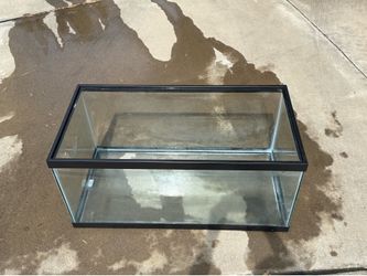 40 Gallon Glass Aquarium Fish Tank
