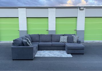 Charcoal Grey 3-Piece Chaise Sectional | Free Delivery, Excellent Condition