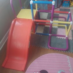 Jungle gym