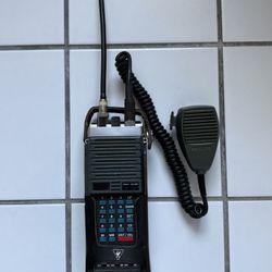 Yaesu Ham Radio Tranceiver FT-207R