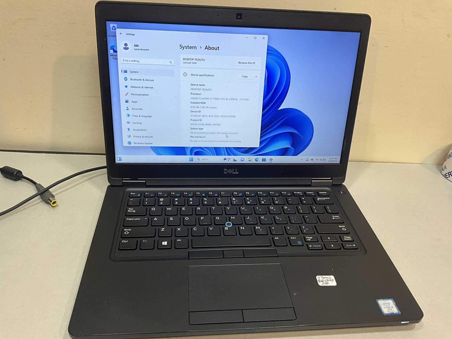 Dell Latitude 5490 14" Laptop i5-7300U 2.60GHz 8GB RAM 256 GB SSD Win 11 Pro